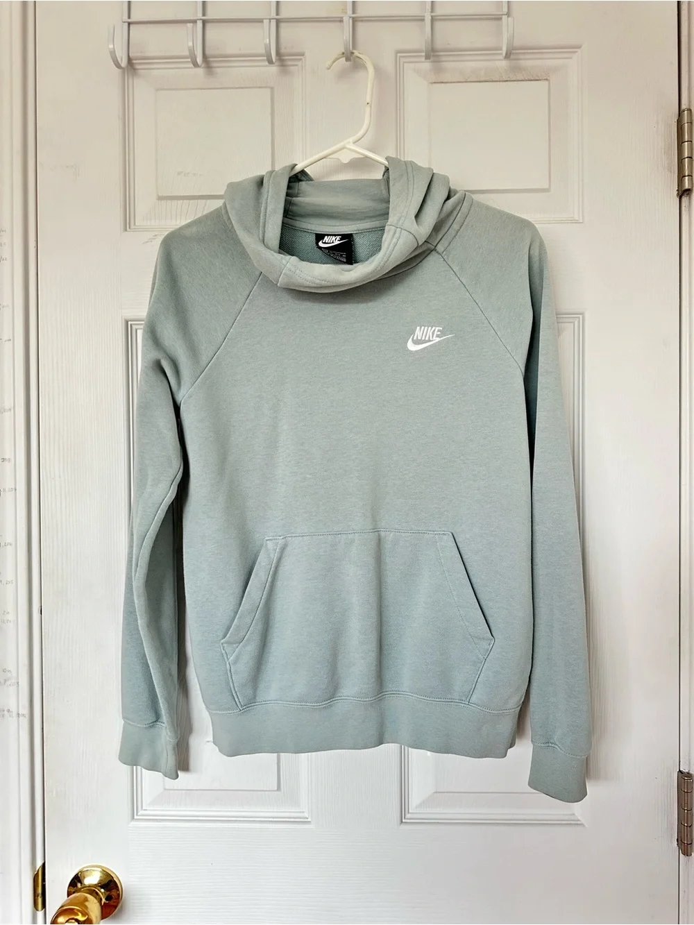 Nike Women’s Light Blue Pullover Hoodie Sweatshirt